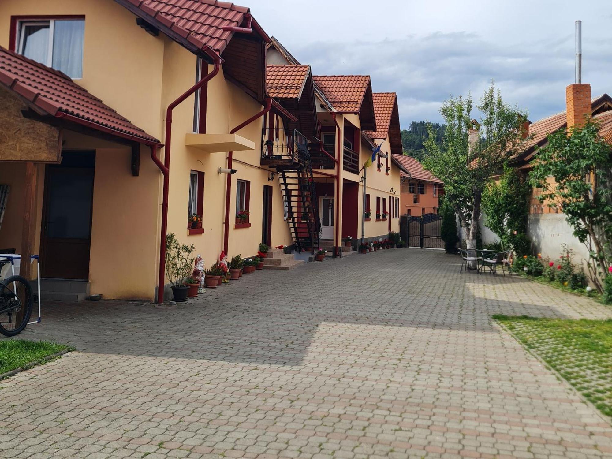 Vila Vlăduț Zărneşti Exterior foto